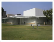 近代美術館（石川県・太陽自動車学校）